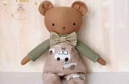 Miś Tymuś w ogrodniczkach przytulanka prezent