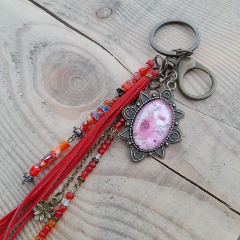 Brelok z kwiatowym medalionem Rose Charm