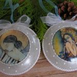 Bombki/medaliony na choinkę z wizerunkami Aniołów – 2 szt. - piękne grafiki