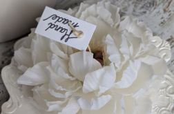 Świeca dekoracyjna Piwonia z wosku pszczelego