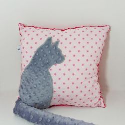Poduszka z kotem i ogonem 3D szary kot