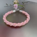 Bransoletka Z Różowych Koralików Sznur Z Serduszkiem 25.17 - 