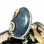 Srebrny pierścionek z rubinem w kyanicie - pierścionek z rubinem w kyanicie