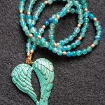 Naszyjnik z agatów z anielskimi skrzydłami - Naszyjnik z agatów z anielskimi skrzydłami