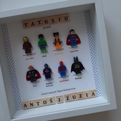 Ramka z superbohaterami biała dzień ojca