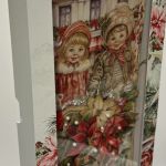 kartka świąteczna dzieci zimą - kartka w pudełku -bok