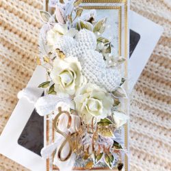 Kartka z szydełkowymi sercami