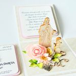 Pamiątka Pierwszej Komunii - z Chrystusem (dla dziewczynki) - Prezent na Komunię