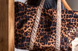 Shopperka w weluru w panterkę