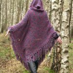 Poncho z kapturem - obszerne poncho