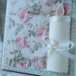 Różany ogród-kartka na chrzest - Kartka z serduszkiem zbliżenie