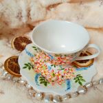 Ręcznie malowany komplet w kwiaty 200 ml. II - 