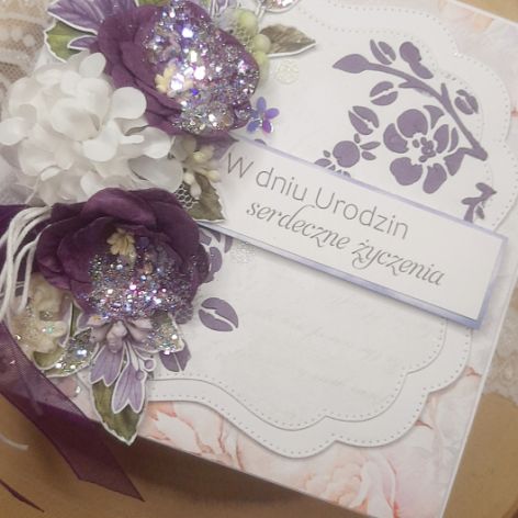 Kartka w fioletach do pudełka