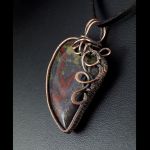 Miedziany wisior z kamieniem krwistym serce - Oxidized copper wire pendant with Bloodstone gift for her gift for mom, wire wrapped, without chain, Heliotrope, Birthstone for March