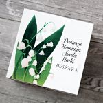 Skrzynka na pamiątkę Komunii Św. Konwalie  - Skrzynka na pamiątkę pierwszej komunii świętej, personalizowane pudełko komunijne od dziadków chrzestnych rodziców, prezent komunijny, komunia konwalie chłopiec dziewczynka