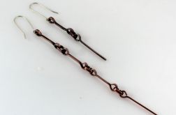Łańcuch - asymetryczne miedziane kolczyki (lub klipsy) (2208-09).
