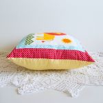 Poduszka dla przedszkolaka - Lew - Seria * Koziołkowe Love * to nasze produkty, które są z nami od zawsze. Najczęściej kupowane przez klientów. Najbardziej ukochane nie tylko przez dzieci. * * * Jaka powinna być poduszka dla przedszkolaka? Mięciutka i miła w dotyku. W naszej pracowni powst