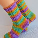 Kolorowe skarpetki z ażurem - socks
