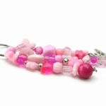 Różowy pastelowy breloczek z motylkami - 