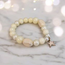 Bransoletka na gumce ecru gwiazdka.
