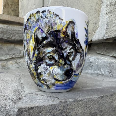 Porcelanowy kubek ręcznie malowany Zimowy wilk