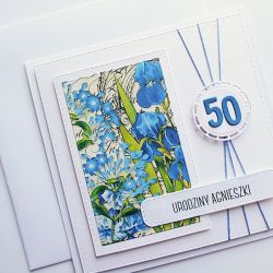 Kartka na urodziny niebieskie kwiaty z liczbą