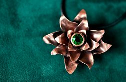 Wisior Szmaragdowy rozkwit