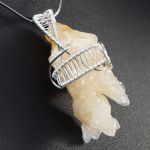 Srebrny wisior z surową bryłką kalcytu - Untreated Calcite Sterling Silver pendant gift for her gift for mom perfect present unique artisan handcrafted jewelry natural mineral chunk