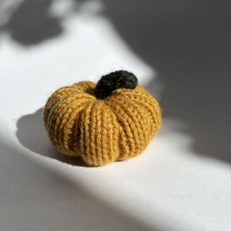 Dynia ozdobna, S, kolor pomarańczowy - 1 szt.