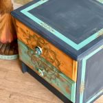 Ręcznie malowana szafka, mebel z duszą,  mandala, ceramiczne uchwyty - 