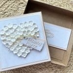 020,kartka na ślub w pudełku z kwiatowym sercem i torebką - 020,kartka na ślub w pudełku z kwiatowym sercem i torebką