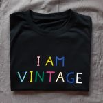 Koszulka ręcznie malowana I am vintage unisex - T-shirt unisex