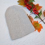 Bawełniana czapka w kolorze szarym - na wiosnę