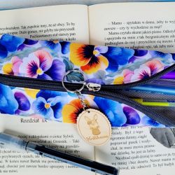 Piórnik/kosmetyczka: kolorowe bratki