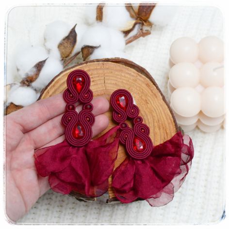 Kolczyki Sutasz soutache bordo, kwiatki Baletnice