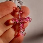 Blaski i CieRnie II - wisiorek krzyżyk - 