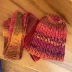 Czapka i szalik-komplet - czapka + szalik