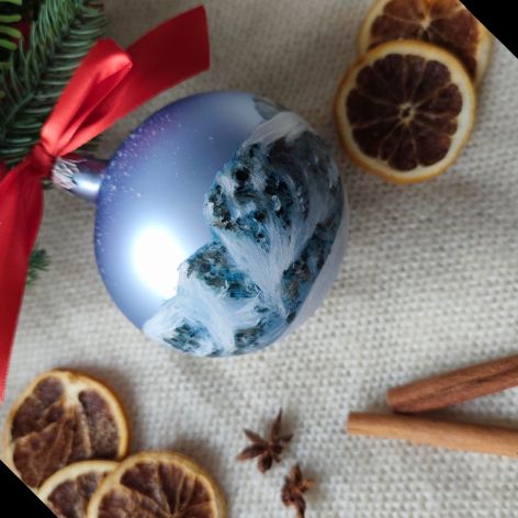 Ręcznie malowana bombka "zimowe Tatry" (3), 10 cm