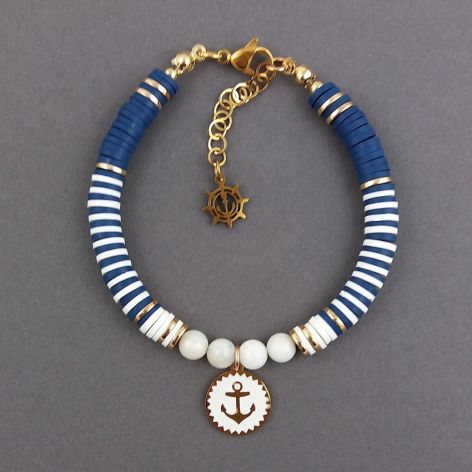 Bransoletka z kotwicą.