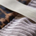 Pudroworóżowy składany plecak kurierski panterka - 