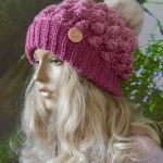 Czapka bąblowa  w kolorze ciemny różowy - na zimę