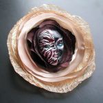 Broszka z kolekcji Masquerade - Safari - Broszka maska