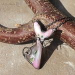 Kot Devon Rex na różowo - wisior z kotem