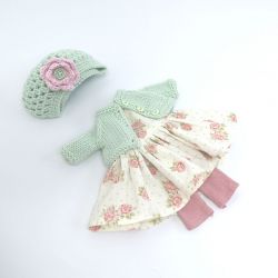 Zestaw ubrań dla lalki.Sukienka,sweter,czapka