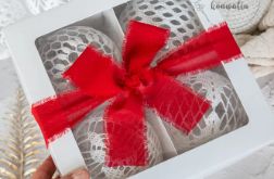 Zestaw szydełkowych bombek