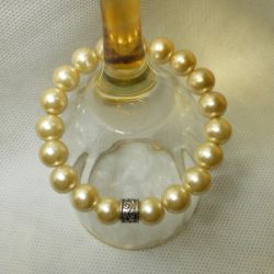 66. Bransoleta z pereł szklanych 10mm