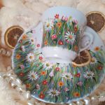 Ręcznie malowany komplet stokrotki na łące 250 ml. - ręcznie malowane