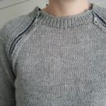 Sweter na suwak raglan - foto 3