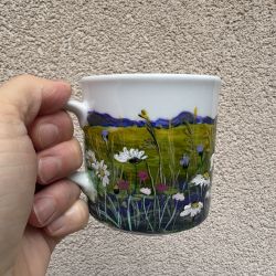 Porcelanowy kubek ręcznie malowany Łąka 2