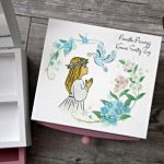 Szkatułka na pamiątkę Komunii Św. Dziewczynka - szkatułka z lusterkiem i szufladką na pamiątkę pierwszej komunii świętej personalizowana pamiątka komunijna, szkatułka na biżuterię dla dziewczynki